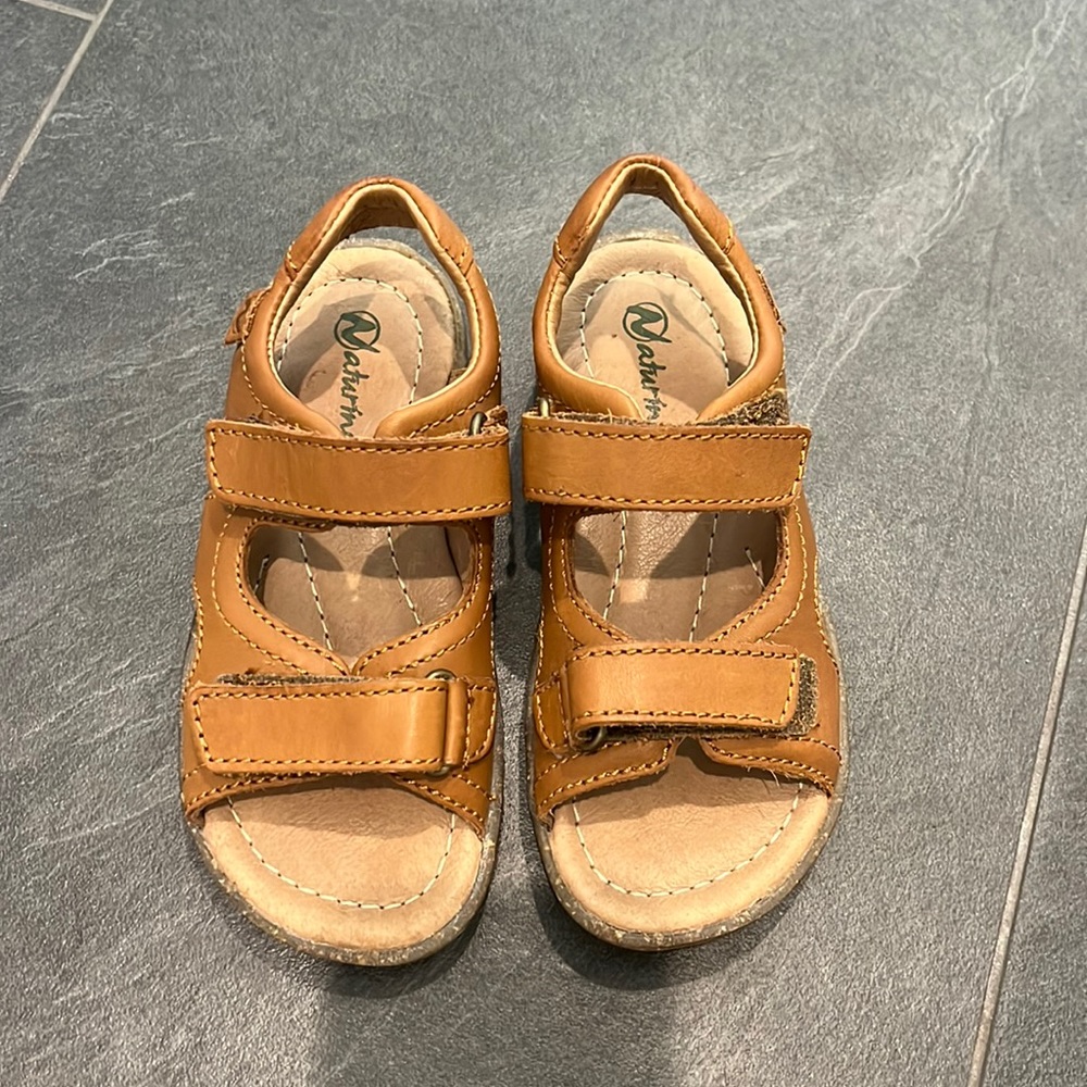 Naturino boys leather sandals | size 26 (US size 9)